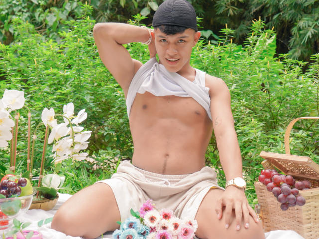 JordanTrinity - Live sex cam - 17635650