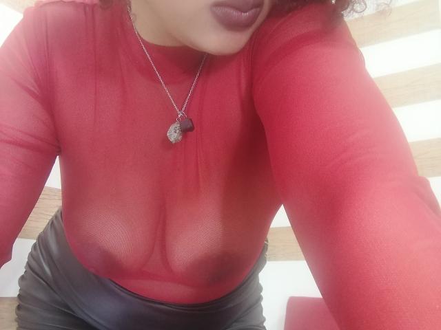 VioletaSwitch - Live porn &amp; sex cam - 17642250