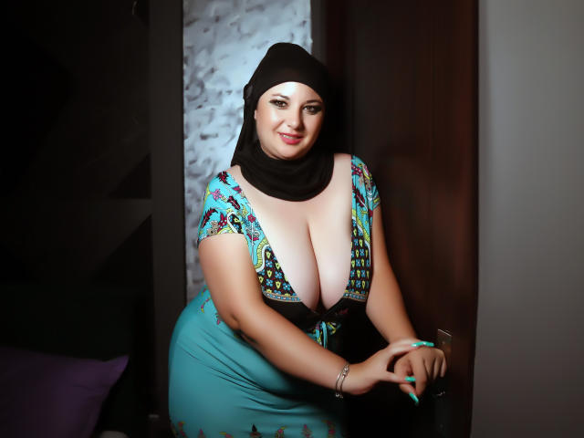 AleshaArabian - Live sex cam - 17643158