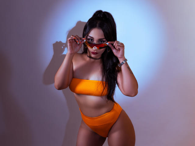 KourtneyTravis - Sexe cam en vivo - 17649862