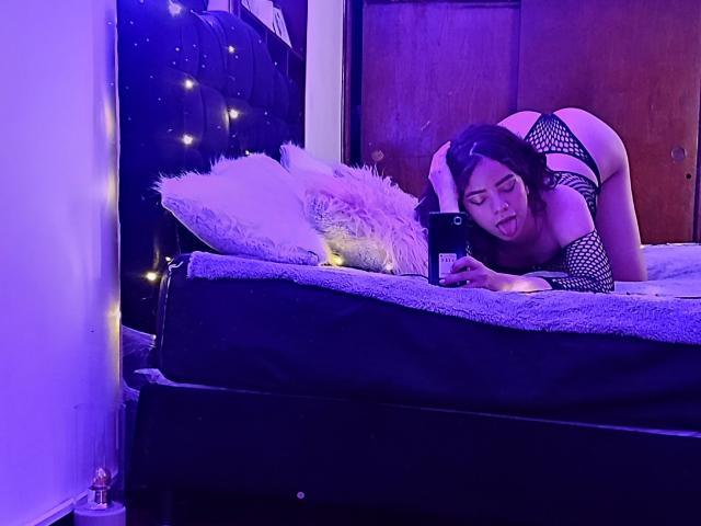 CamiEvans - פורנו בשידור חי ומצלמת סקס - 17658202