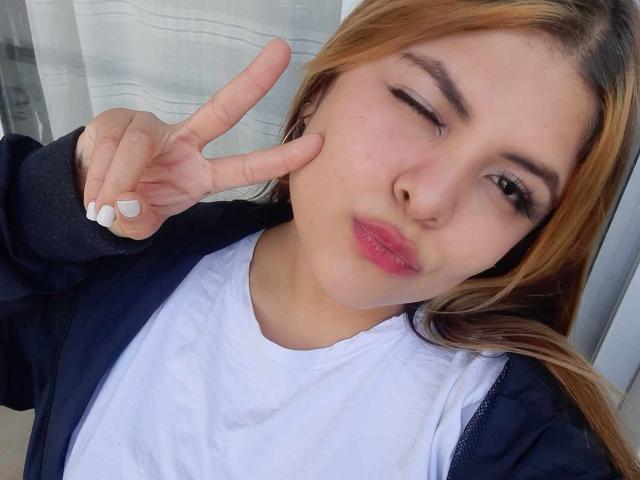 LuciaRobertz - Camera khiêu dâm &amp; quyến rũ trực tiếp - 17660862