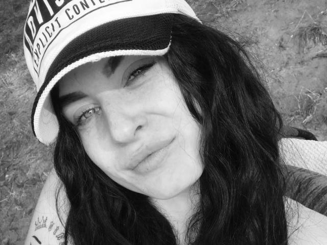 LinaMils - Sexe cam en vivo - 17663526