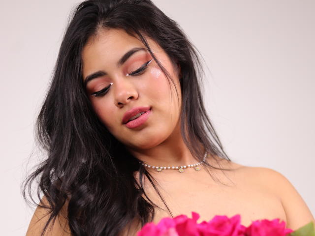 CassieRay - Live Sex Cam - 17670110