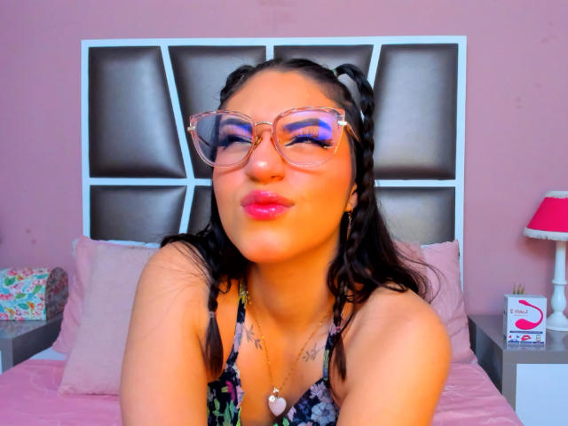 SeleneJames - сексуальная веб-камера в реальном времени - 17670702