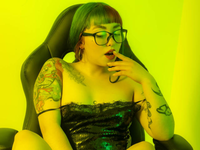 GillyBecker - Live porn &amp; sex cam - 17670750