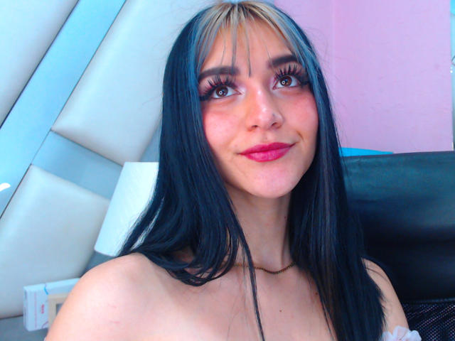 LindaWatsong - Live sex cam - 17671274