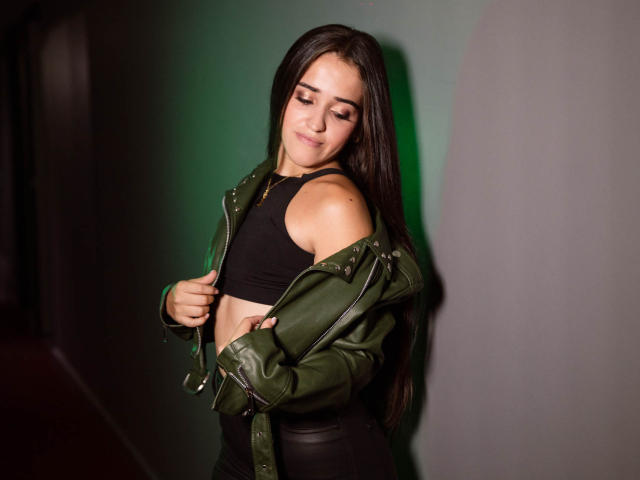 AlyssonRoss - Live porn &amp; sex cam - 17673986