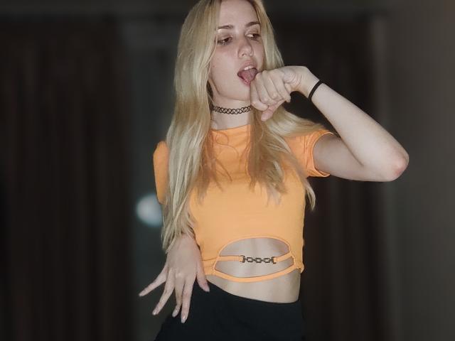 LillyLoves - Live porn &amp; sex cam - 17675526