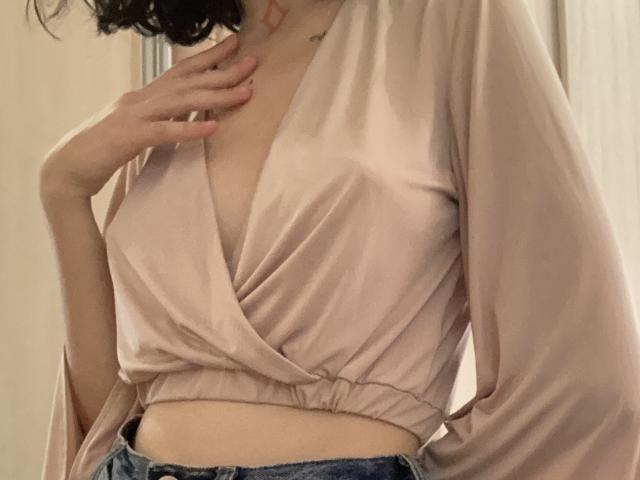 ImAmelie - Porno na żywo i seks kamera - 17682298