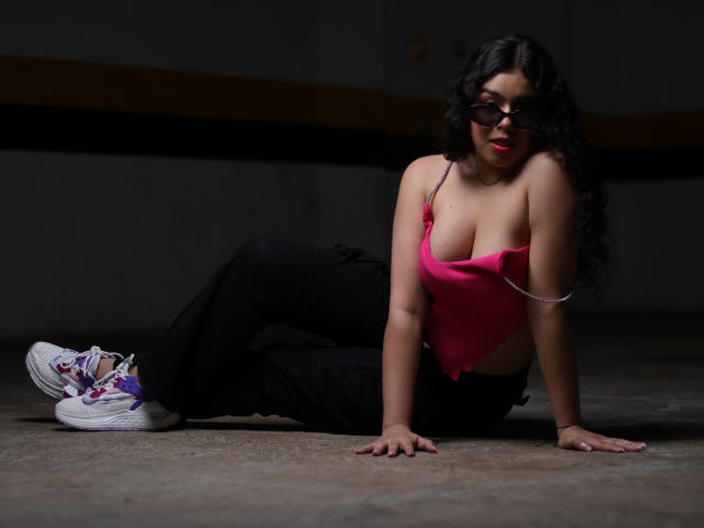 AprilKeith - Live porn &amp; sex cam - 17682318