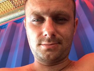 CrazyAndy - Élő pornó és szexkamera - 17683974