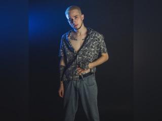 OliverXWest - Live porn &amp; sex cam - 17685158