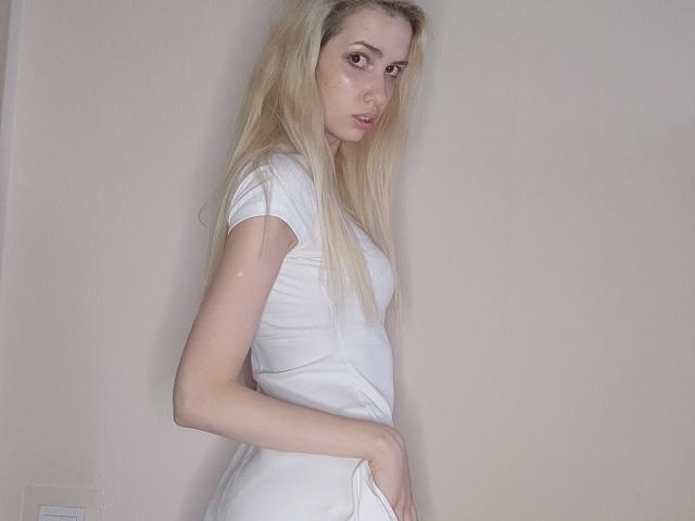 LillyLoves - Live porn &amp; sex cam - 17685582