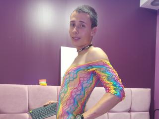 CrazzyDarius - сексуальная веб-камера в реальном времени - 17689586