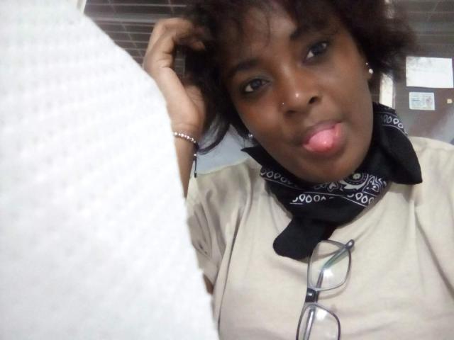 EmaEthan - Live sex cam - 17692930