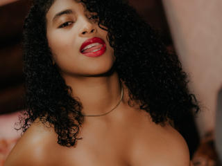 BrunetteMadelyn - Live porn &amp; sex cam - 17699022