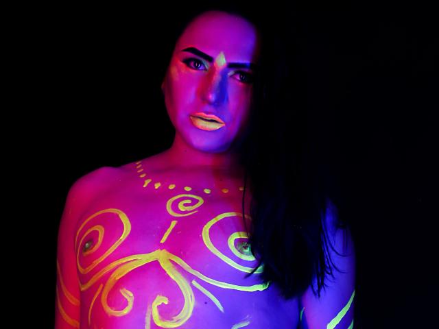 IrisDurand - Live porn &amp; sex cam - 17703234