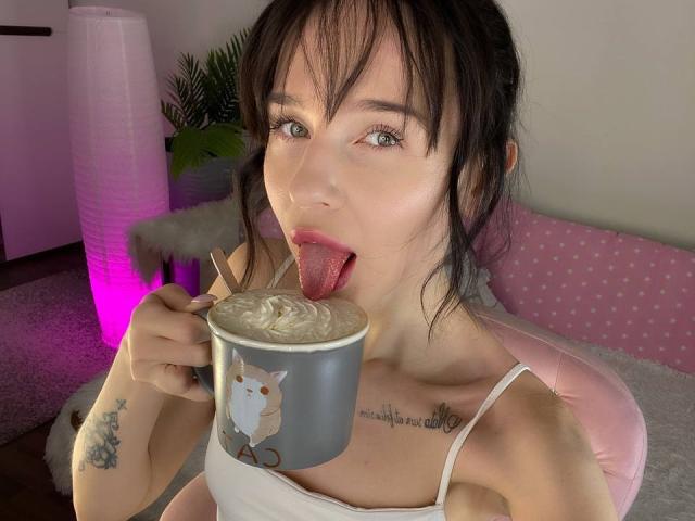 EmilyMoony - сексуальная веб-камера в реальном времени - 17708470