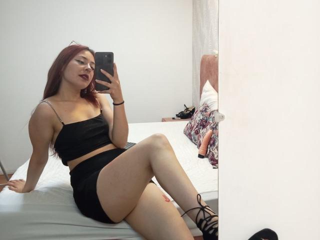 ChristineMeyer - Live sex cam - 17709946