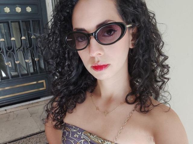 MoniqueCurlz - Live sexe cam - 17711562
