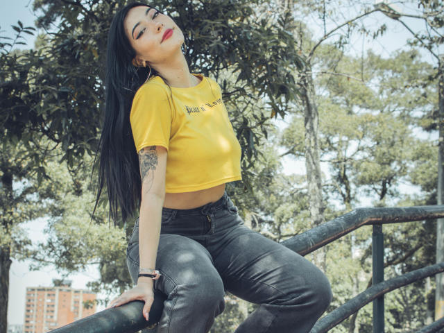 VioletaParr - Live porn &amp; sex cam - 17717990