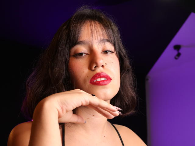 AniaVelvet - Live Sex Cam - 17724630