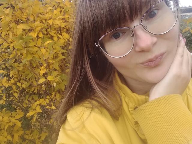 KiraGoldens - Live porn &amp; sex cam - 17727726