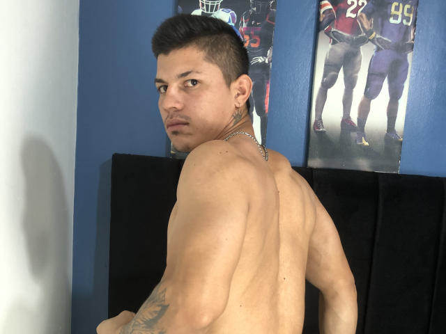 DiegoX - сексуальная веб-камера в реальном времени - 17735606