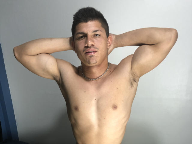 DiegoX - сексуальная веб-камера в реальном времени - 17735630