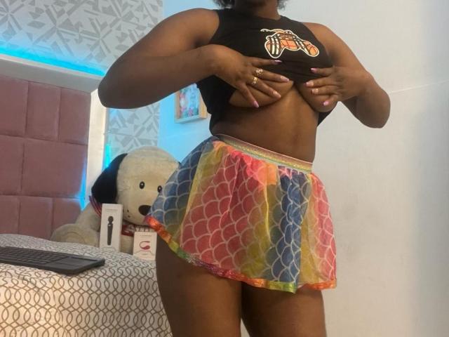 KathieJones - Live porn &amp; sex cam - 17737178