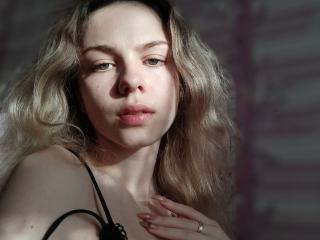 Rairie - Live sex cam - 17738942