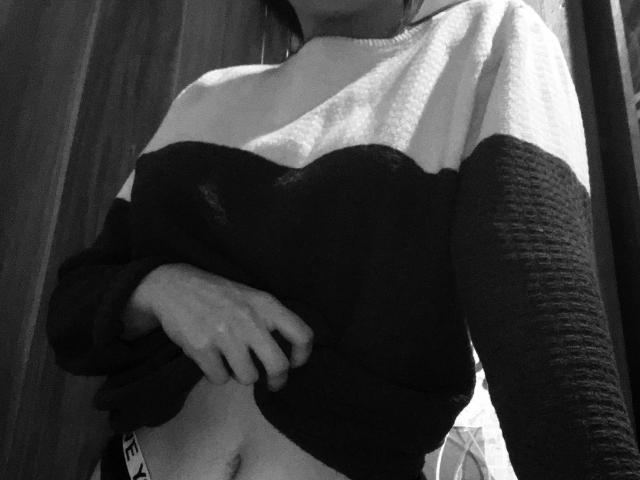 Sladkayabulochka - Live porn &amp; sex cam - 17746702