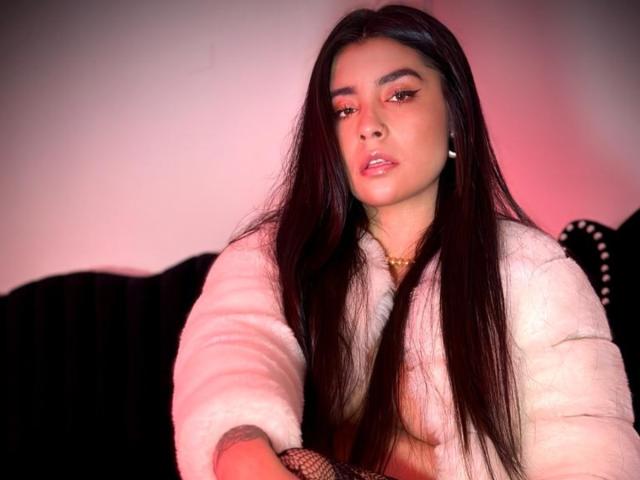 MadieLane - Live sex cam - 17747486