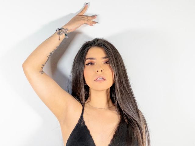 MadieLane - Live sex cam - 17747550