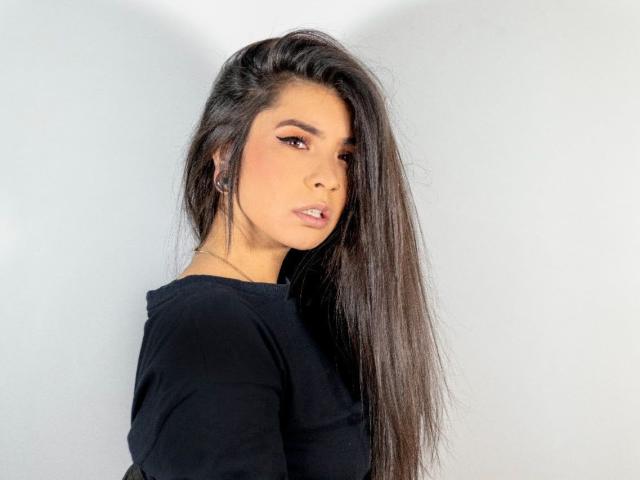 MadieLane - Live sex cam - 17747558