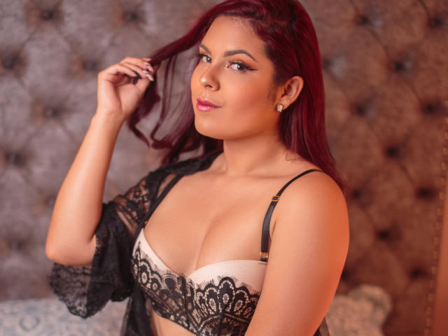 SelenaTyler - Live Sex Cam - 17756194