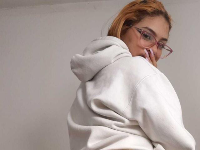 AmandaSanz - Live sex cam - 17762370