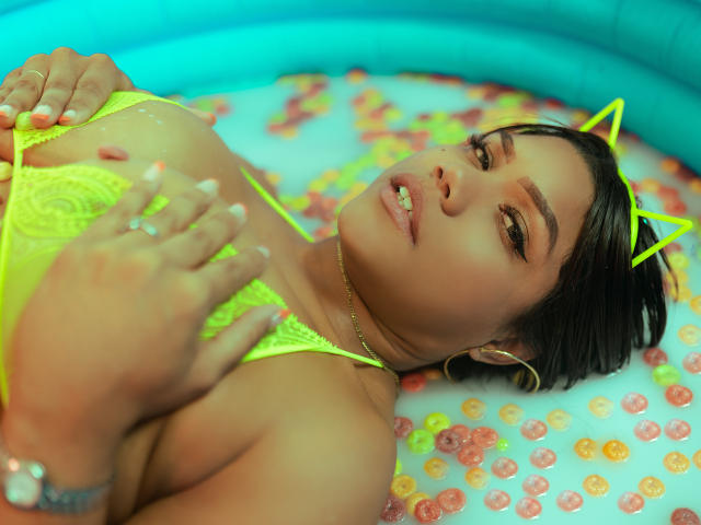 NickyBernad - Live porn &amp; sex cam - 17769198