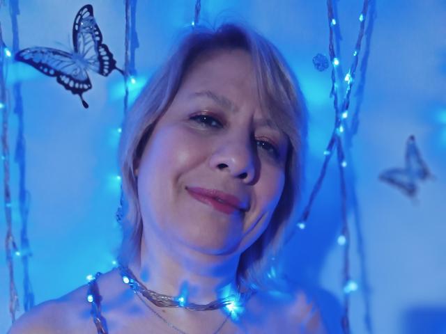 SandyMedina - Live sex cam - 17781570
