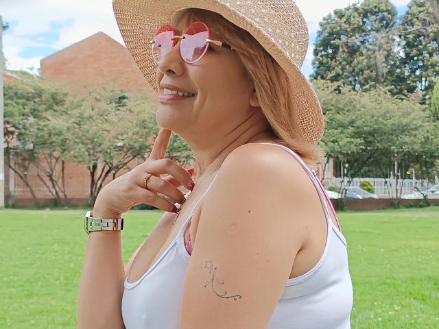 SandyMedina - Camera khiêu dâm &amp; quyến rũ trực tiếp - 17781590