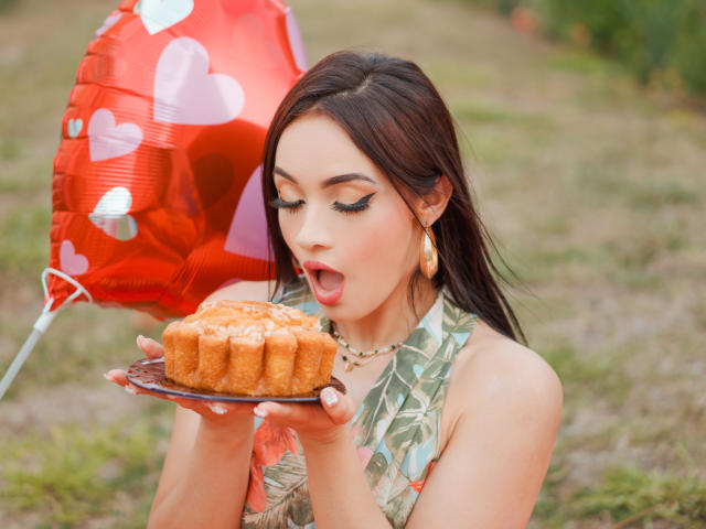 AngelCutie - פורנו בשידור חי ומצלמת סקס - 17785046