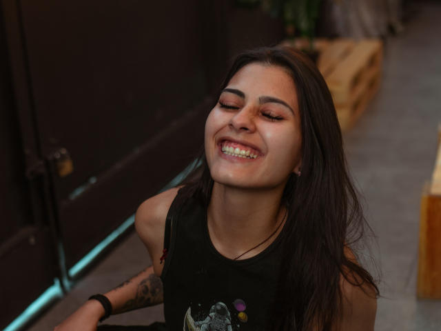 SairaWett - Élő pornó és szexkamera - 17790826