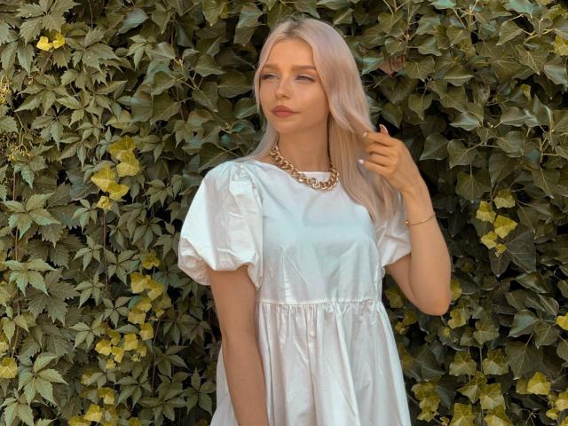 FantasyFeline - Live porn &amp; sex cam - 17793190