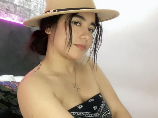 LianaBernocchi - Live sex cam - 17796198