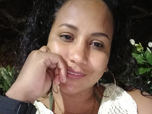 YiyaHot69 - Live porn &amp; sex cam - 17806930