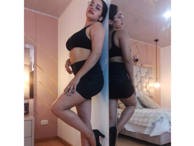 AleishaFoxy - Live porn &amp; sex cam - 17807878