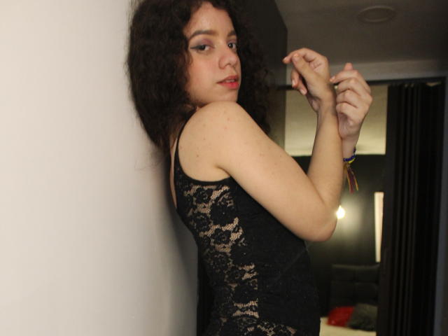 CamiEvans - Live porn &amp; sex cam - 17810102