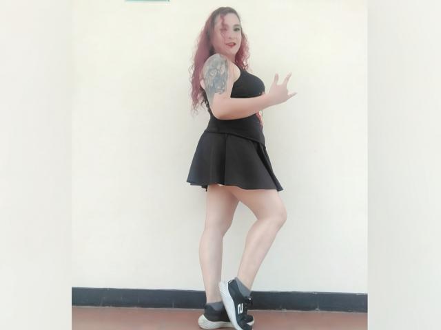 AlaiaDolly - Live porn &amp; sex cam - 17815278