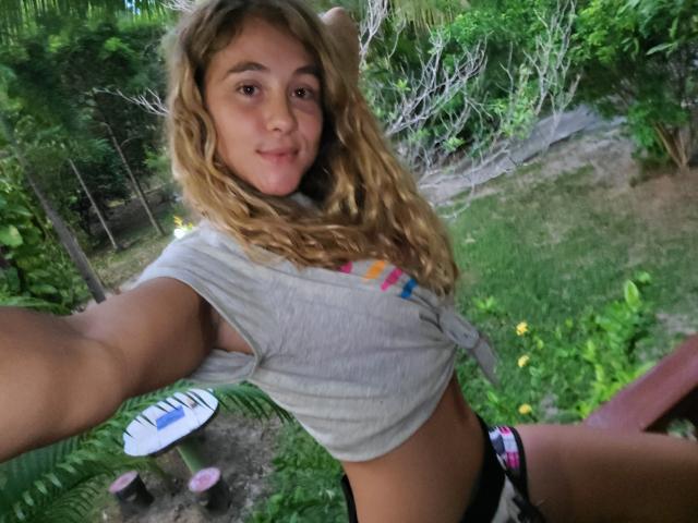 LaureenCathryn - Sexe cam en vivo - 17819758